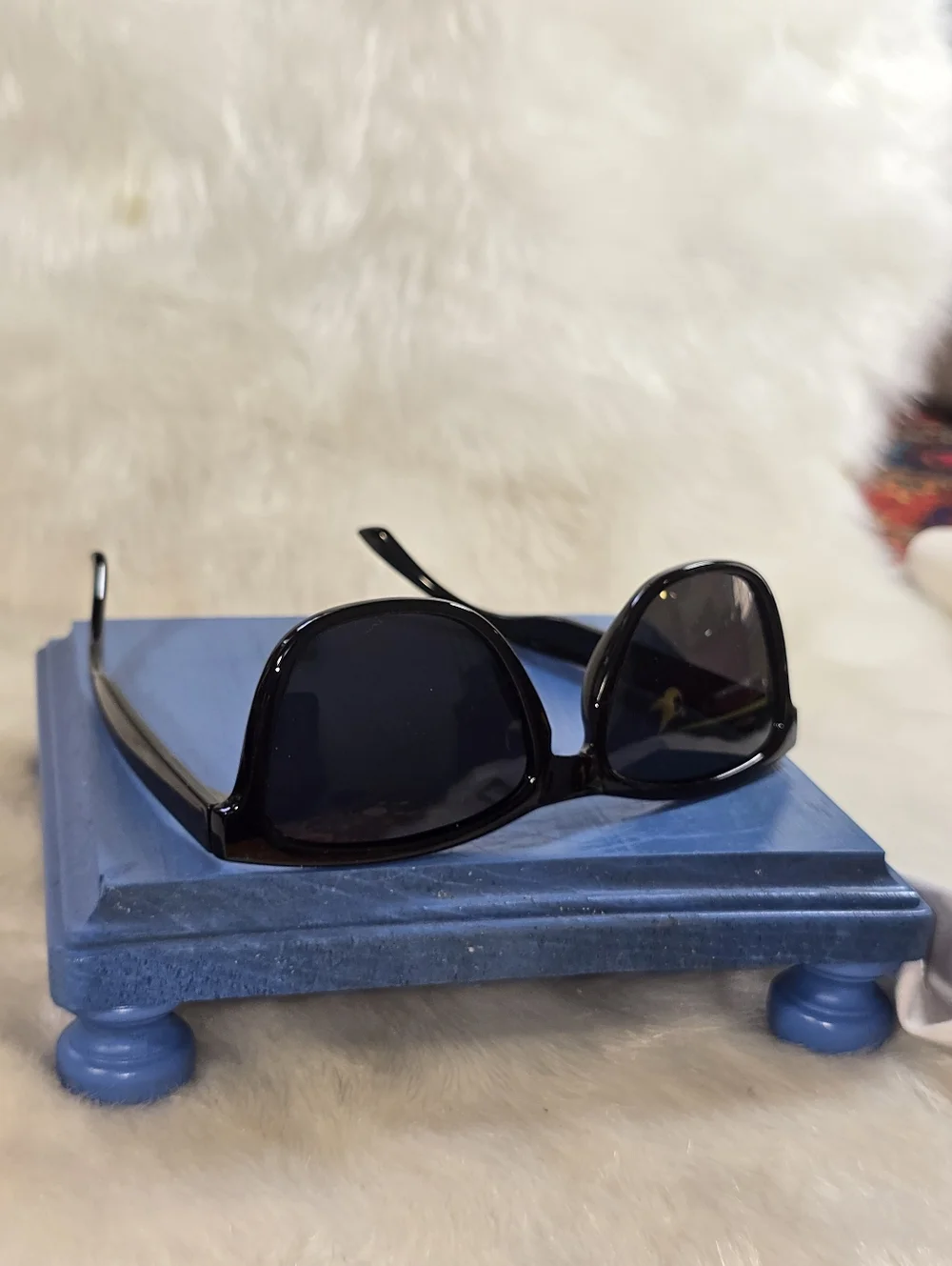 Classic Black Wayfarer Style Sunglasses